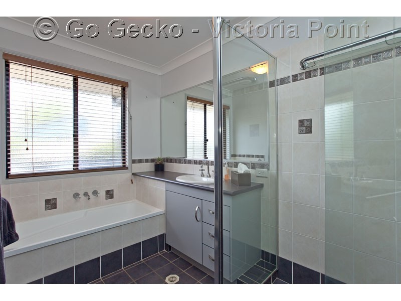 28 Grevillea  Street, Redland Bay QLD 4165