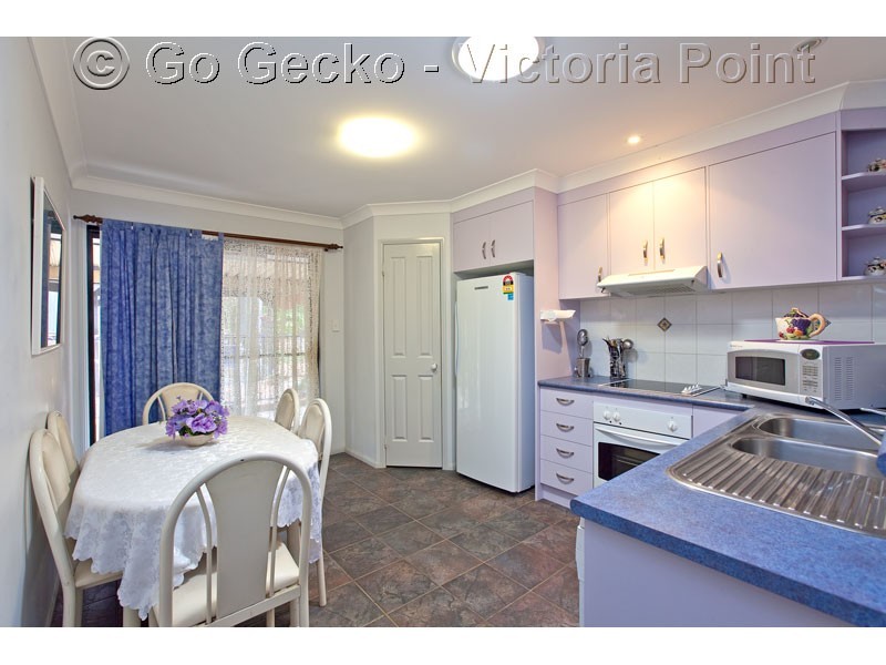 28 Grevillea  Street, Redland Bay QLD 4165