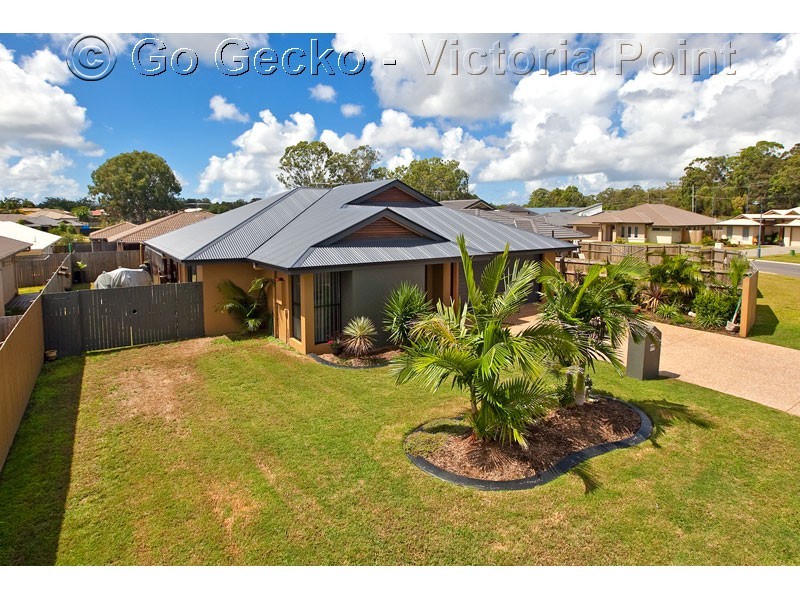 5 Mervyn Crescent, Redland Bay QLD 4165