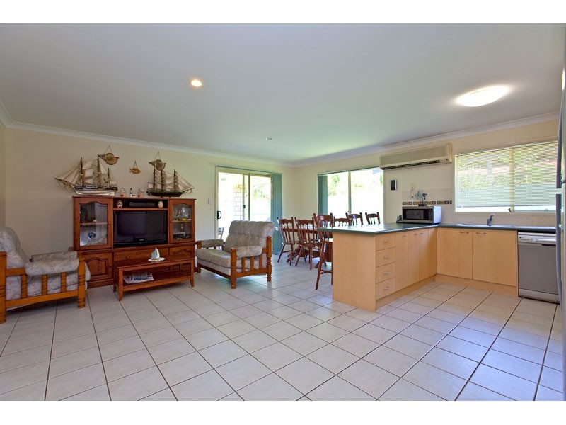 14 Gladebourne Crescent, Victoria Point QLD 4165