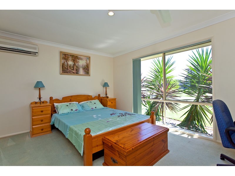 14 Gladebourne Crescent, Victoria Point QLD 4165