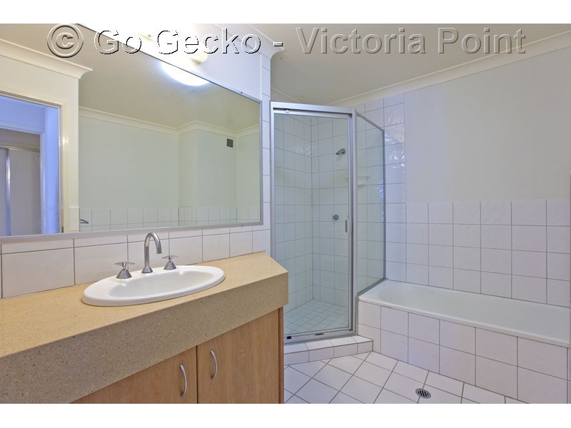 4/115 Shore Street North, Cleveland QLD 4163