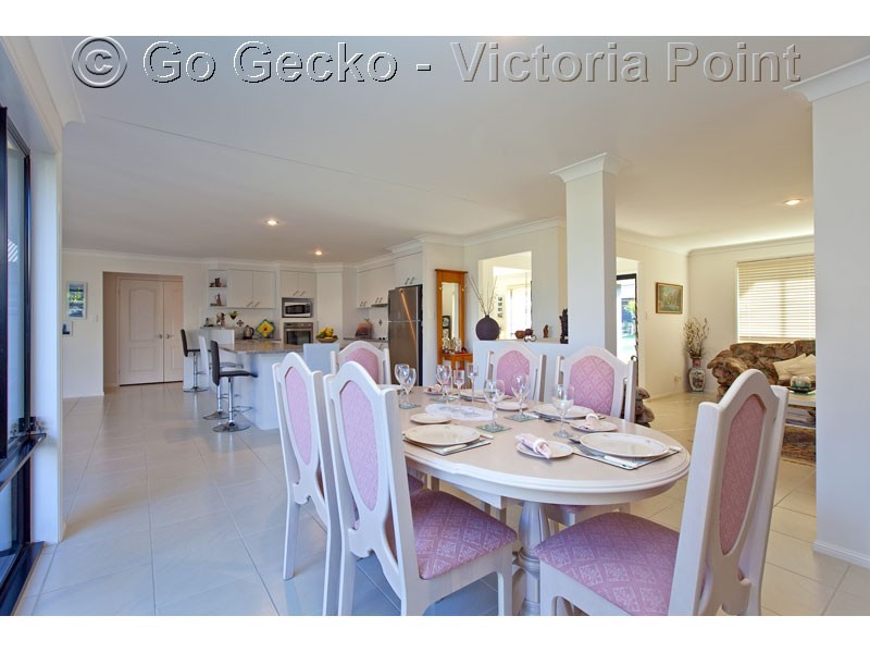 5 Cole Street, Redland Bay QLD 4165