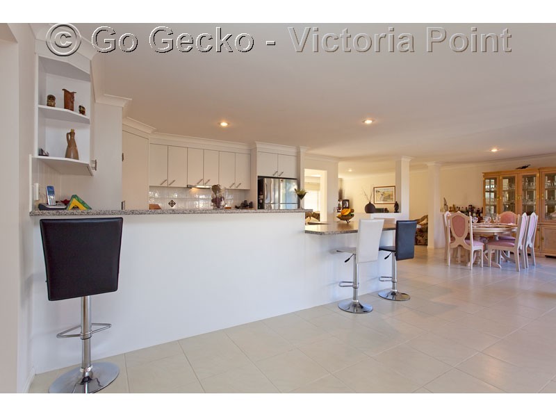 5 Cole Street, Redland Bay QLD 4165