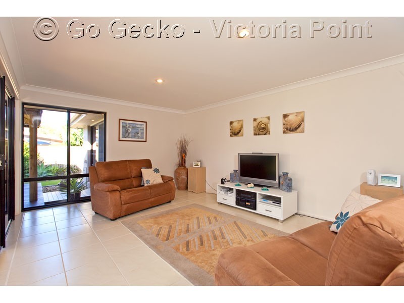 5 Cole Street, Redland Bay QLD 4165