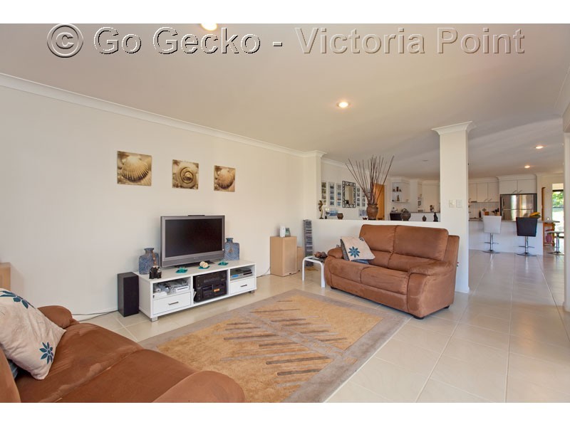 5 Cole Street, Redland Bay QLD 4165