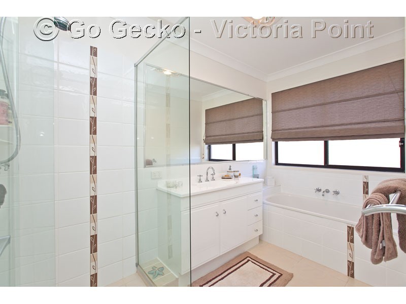 5 Cole Street, Redland Bay QLD 4165