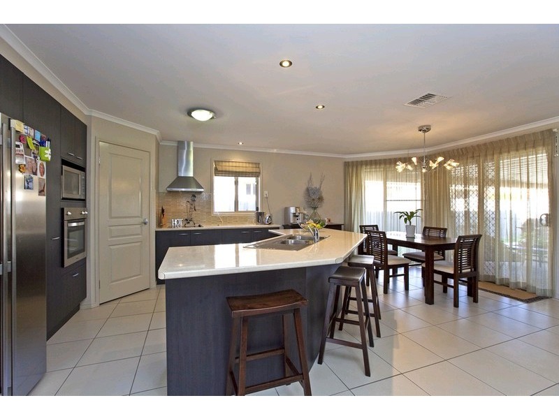 56 Sunningdale Drive, Redland Bay QLD 4165