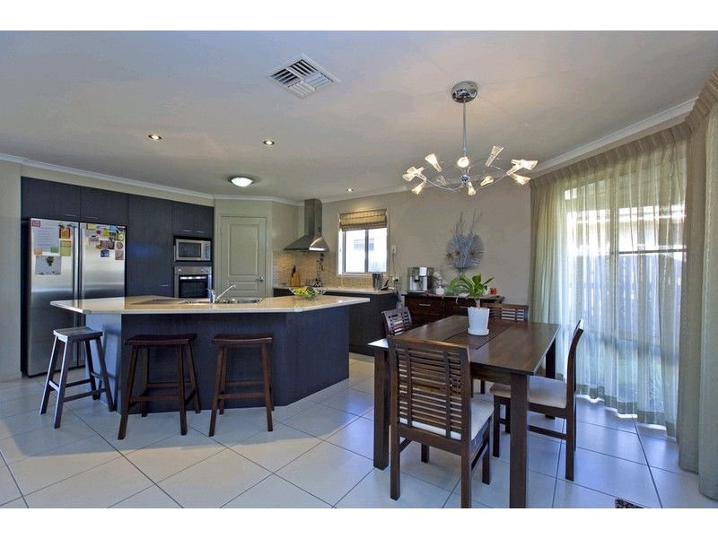 56 Sunningdale Drive, Redland Bay QLD 4165