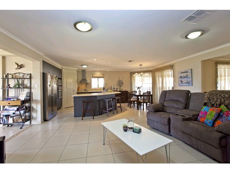 56 Sunningdale Drive, Redland Bay QLD 4165