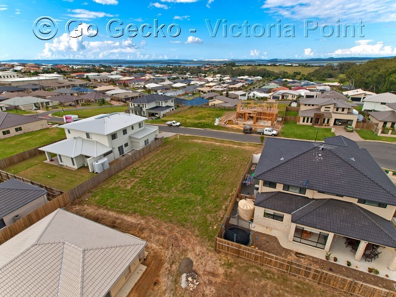 7 Turtle Place, Redland Bay QLD 4165