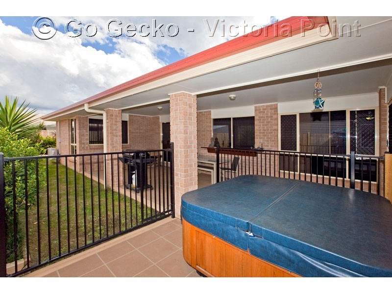 14 Pentecost Place, Redland Bay QLD 4165