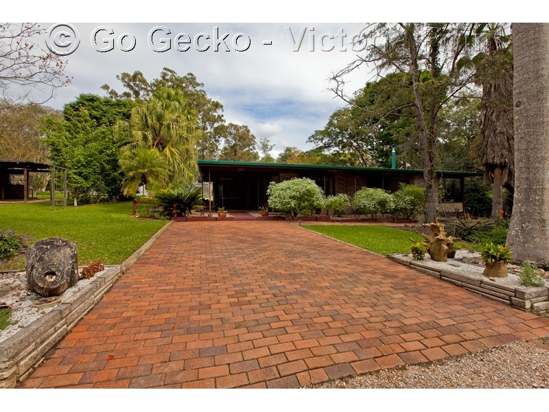 87 Henderson Road, Sheldon QLD 4157