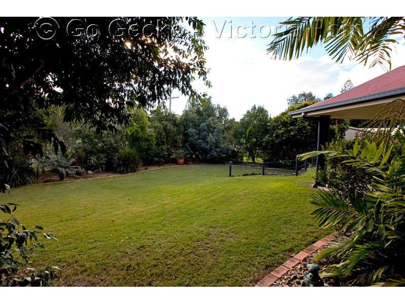 12 Kalmia Drive, Redland Bay QLD 4165