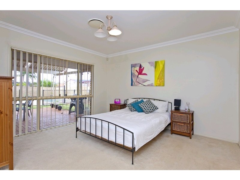 24 Daysland Street, Victoria Point QLD 4165