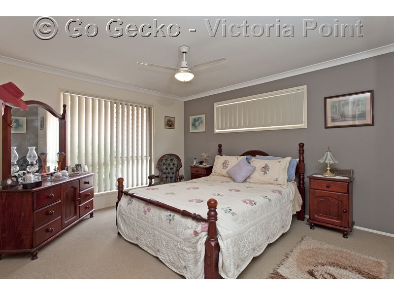 4 Couran Court, Redland Bay QLD 4165