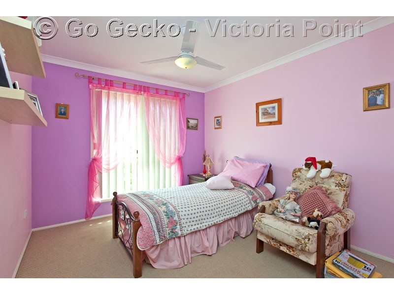 4 Couran Court, Redland Bay QLD 4165