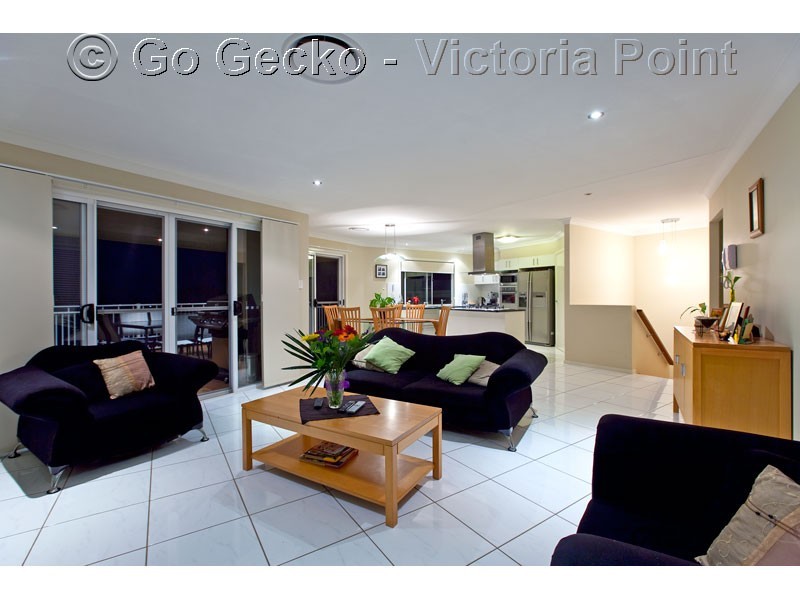 38 Huntly Place, Redland Bay QLD 4165