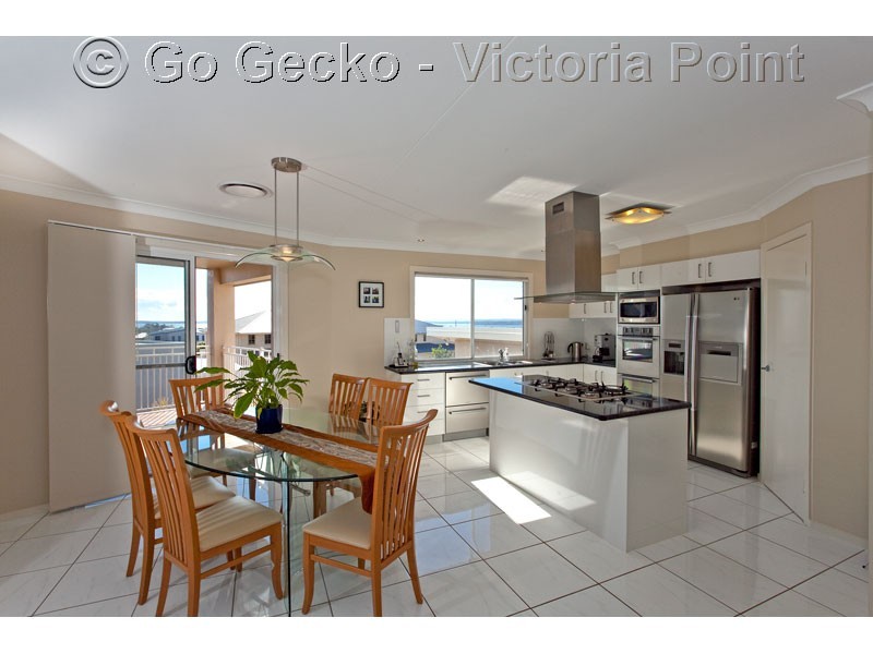 38 Huntly Place, Redland Bay QLD 4165