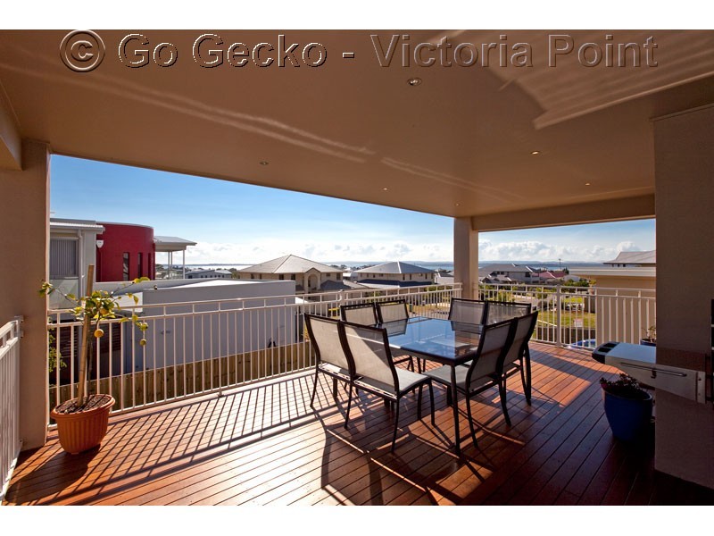 38 Huntly Place, Redland Bay QLD 4165