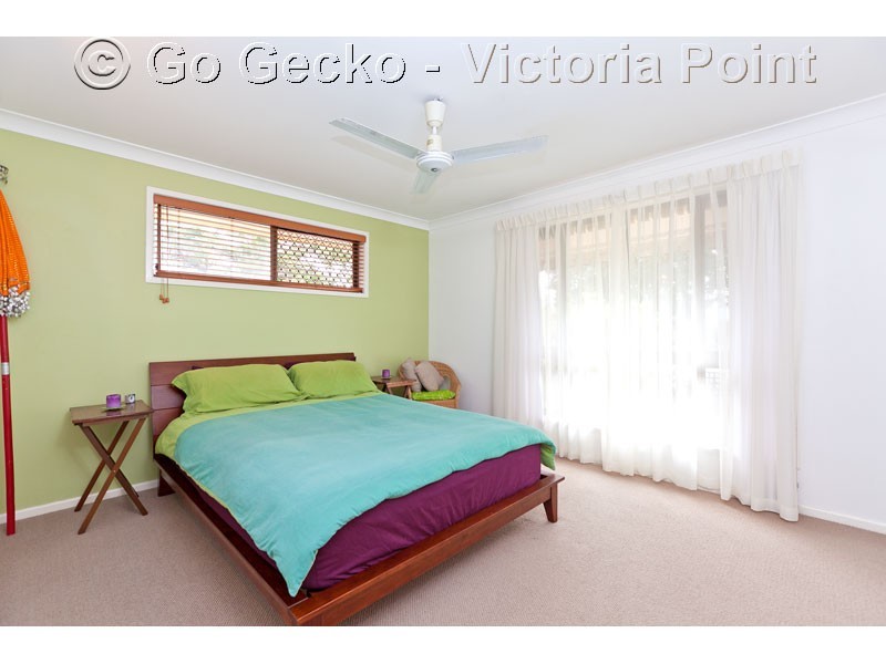 23 Oakland Avenue, Redland Bay QLD 4165