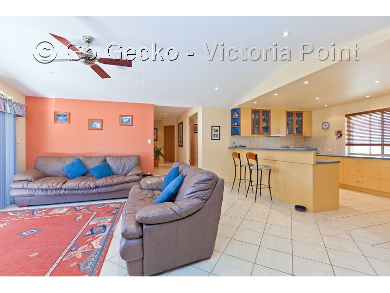 7 Viewfield Street, Redland Bay QLD 4165