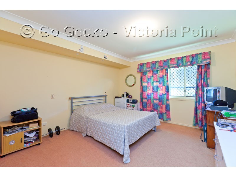 7 Viewfield Street, Redland Bay QLD 4165