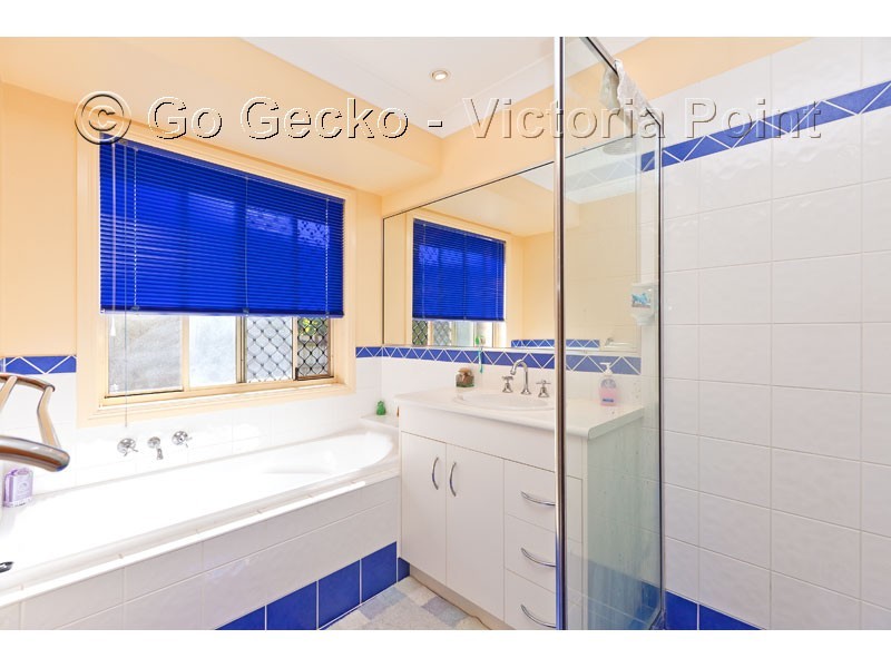 7 Viewfield Street, Redland Bay QLD 4165