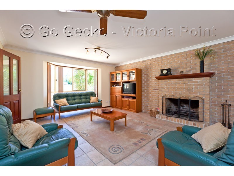 26 Lawn Terrace, Capalaba QLD 4157