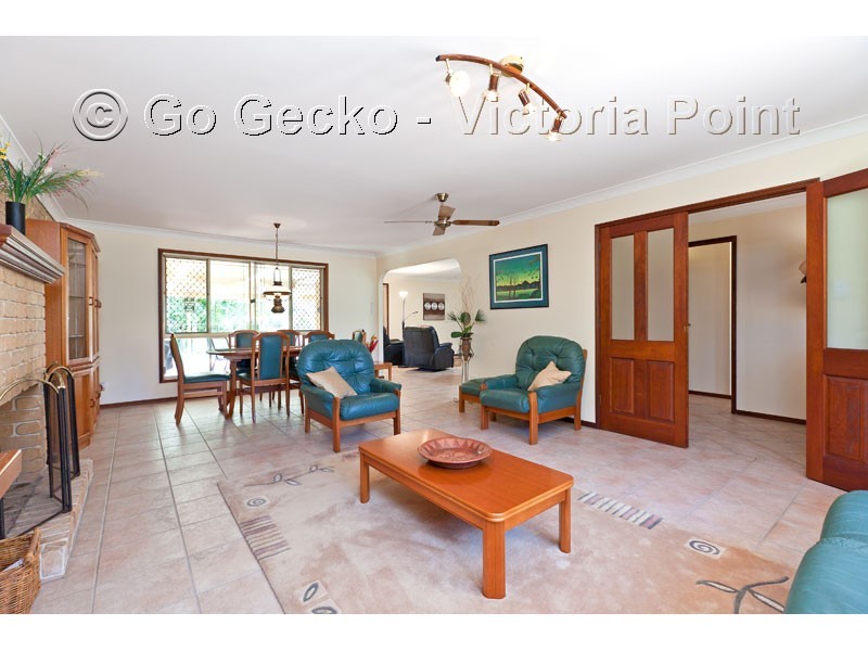 26 Lawn Terrace, Capalaba QLD 4157