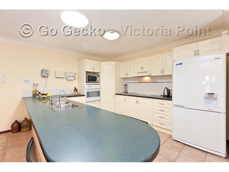 26 Lawn Terrace, Capalaba QLD 4157