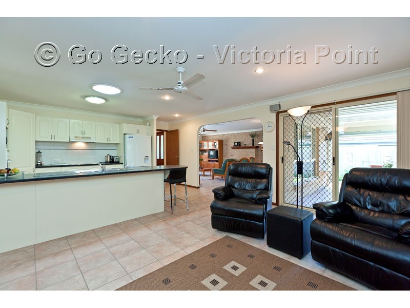 26 Lawn Terrace, Capalaba QLD 4157