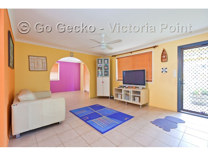 5 Lisa Street, Redland Bay QLD 4165