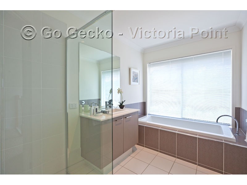 1 Oakleaf Street, Thornlands QLD 4164
