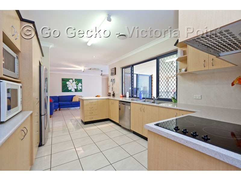 33 Primrose Drive, Thornlands QLD 4164
