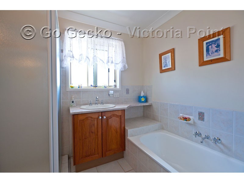 7 Crompton Court, Victoria Point QLD 4165