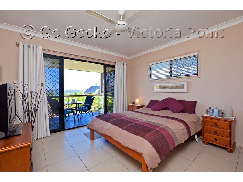 68 Penzance Drive, Redland Bay QLD 4165