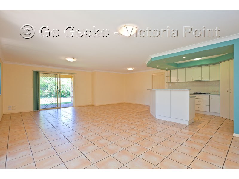 42 Seaholly Crescent, Victoria Point QLD 4165