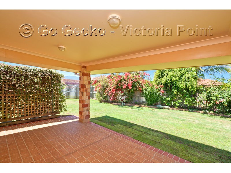 42 Seaholly Crescent, Victoria Point QLD 4165