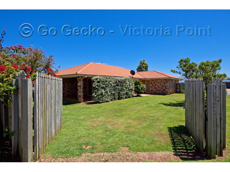 42 Seaholly Crescent, Victoria Point QLD 4165