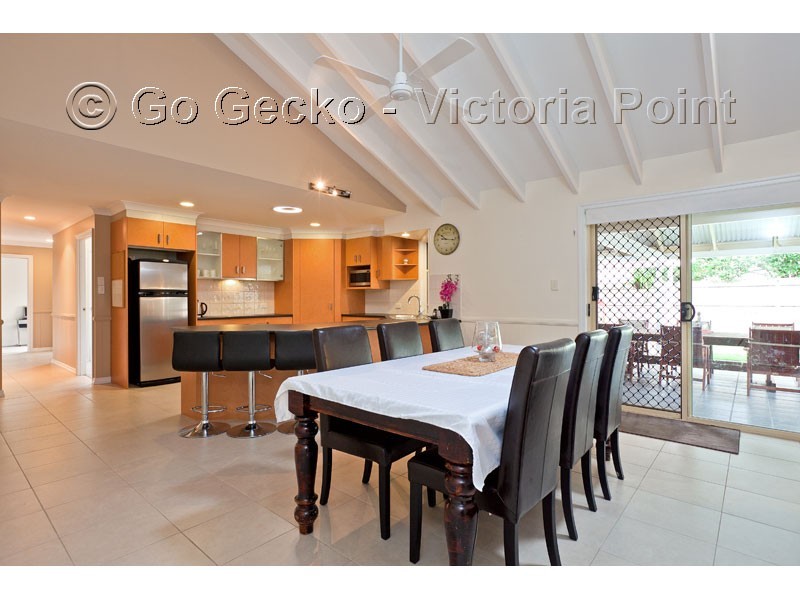 2 Lomond Place, Victoria Point QLD 4165