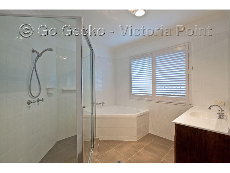 2 Lomond Place, Victoria Point QLD 4165