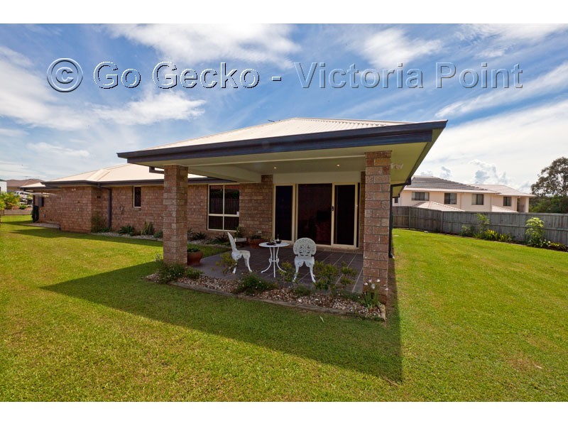10 Ebony Crescent, Redland Bay QLD 4165