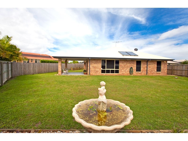10 Ebony Crescent, Redland Bay QLD 4165
