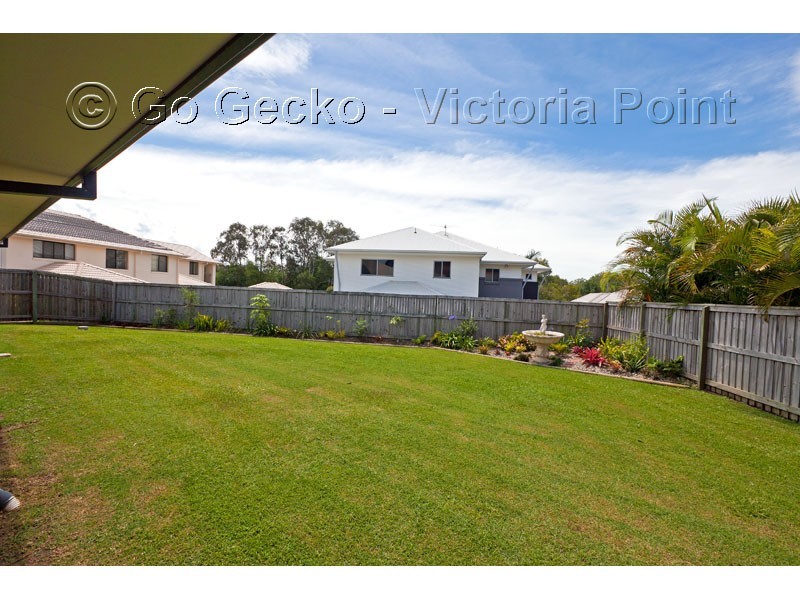 10 Ebony Crescent, Redland Bay QLD 4165