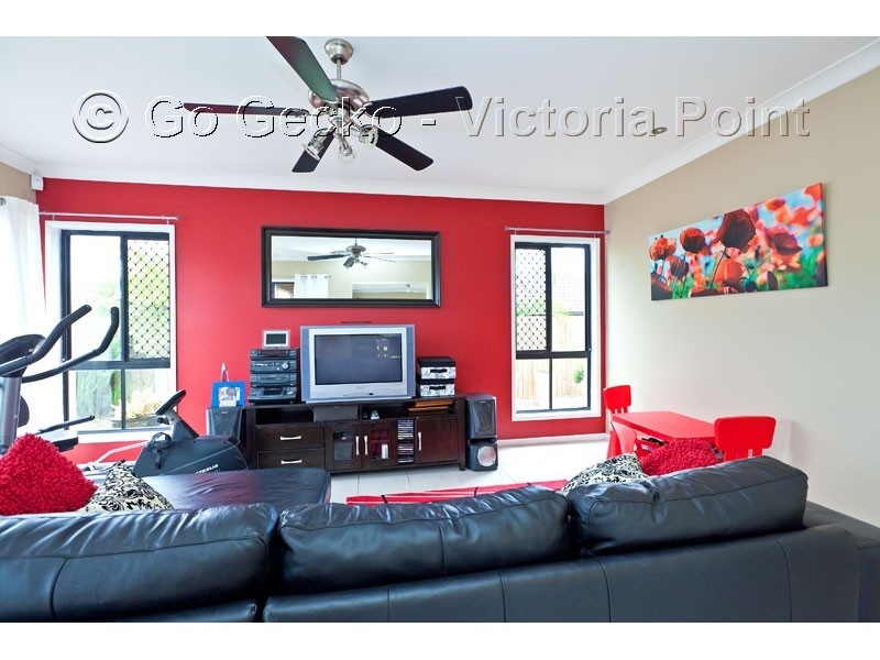 9 Butler Place, Redland Bay QLD 4165