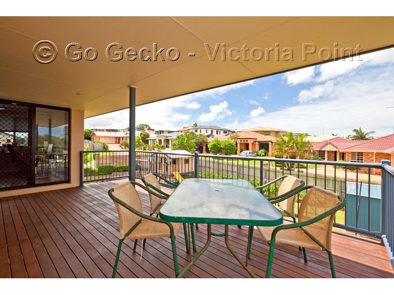 9 Butler Place, Redland Bay QLD 4165