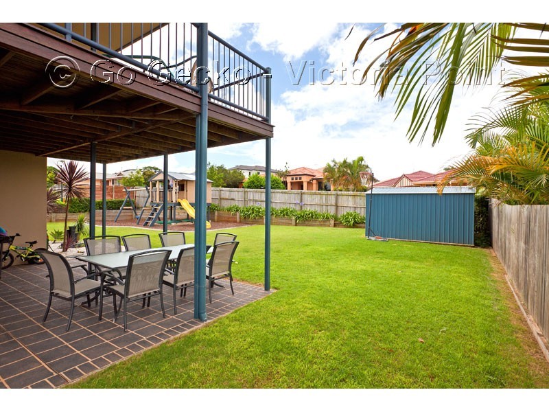 9 Butler Place, Redland Bay QLD 4165