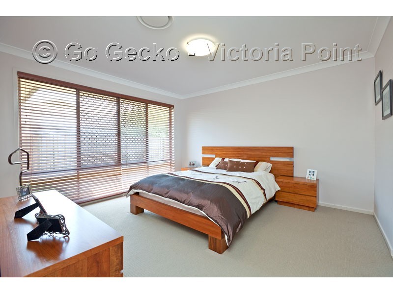 8 Sapium Road, Redland Bay QLD 4165