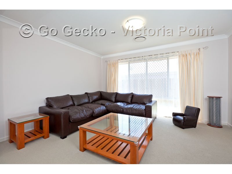8 Sapium Road, Redland Bay QLD 4165